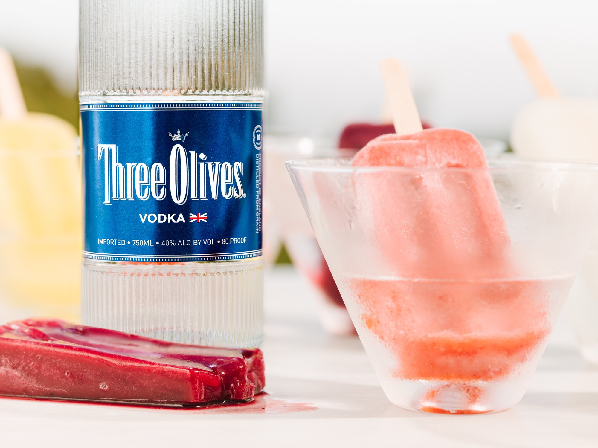 ThreeOlivesPoolSide_1175-Edit.jpg